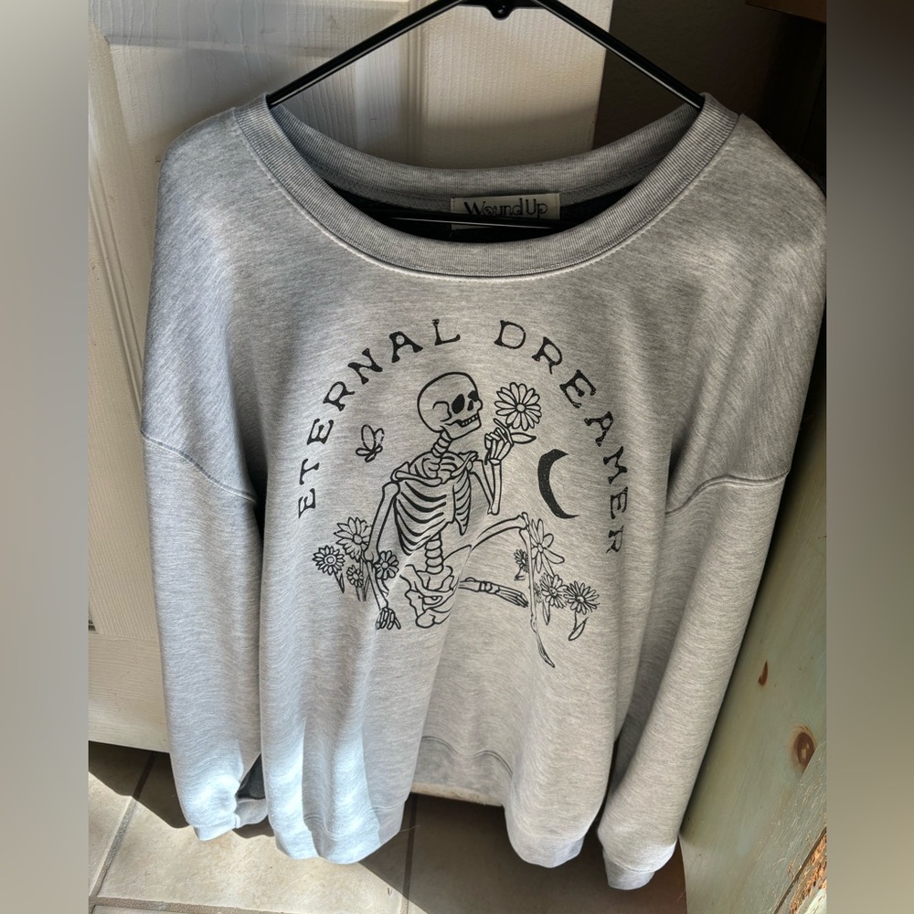 Wound Up Heather Gray Top